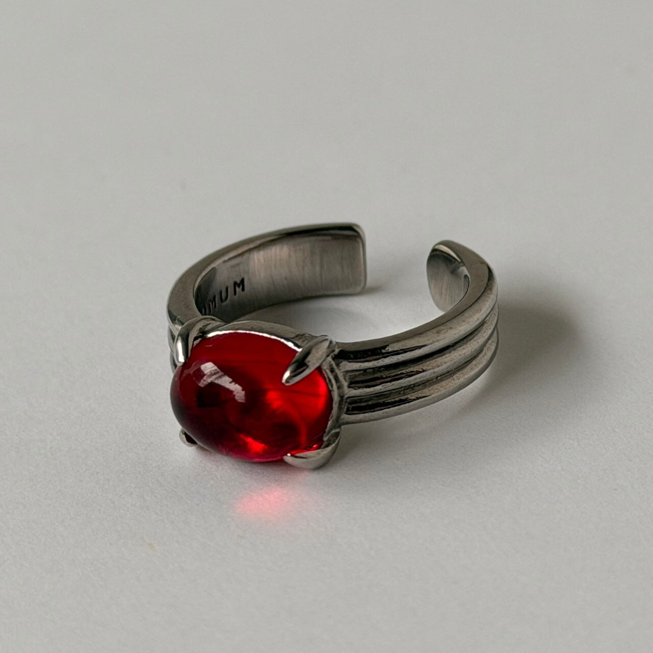 [ red amber ] trois silver