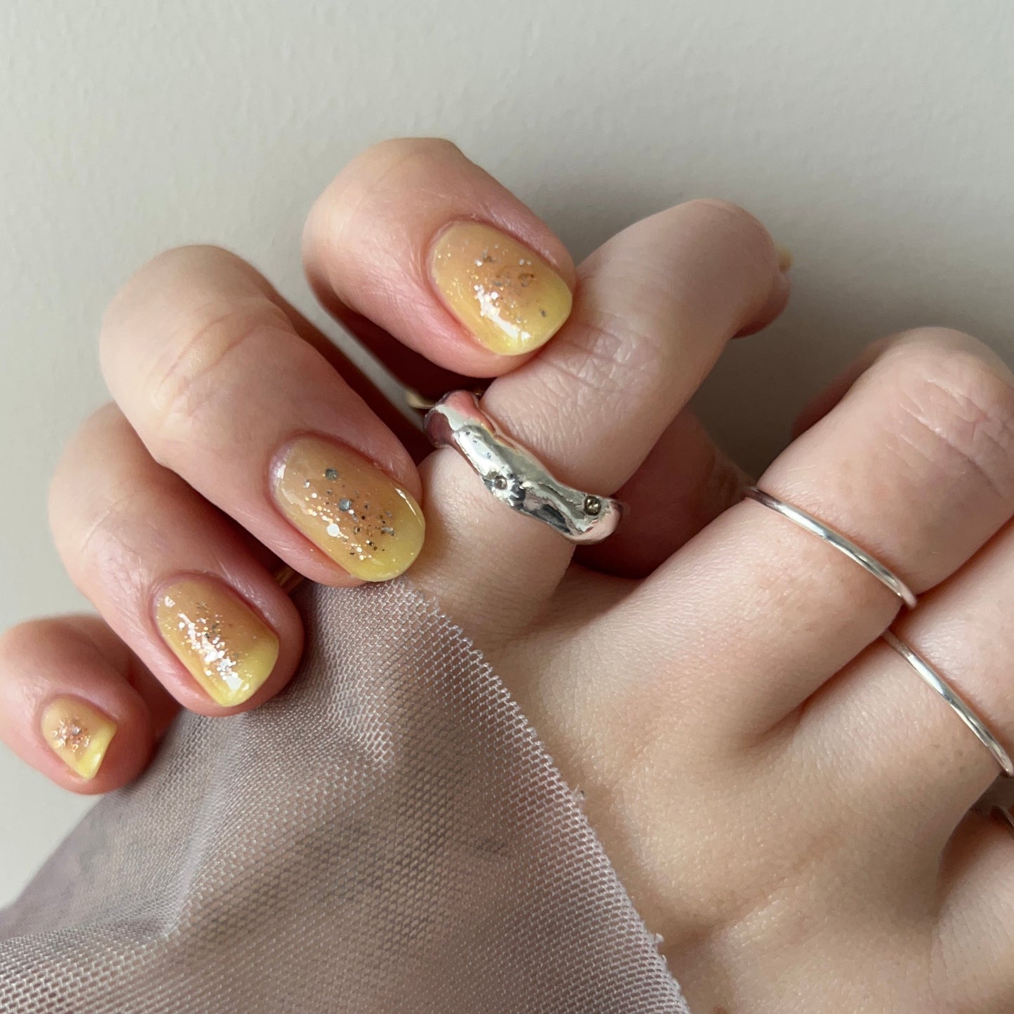 [ greige ] nuanced pinky ring [ silver ]