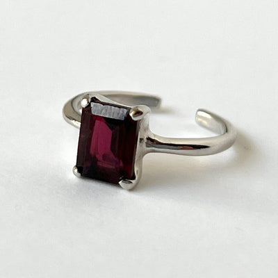 [ garnet ] rectangle faceted cut silver