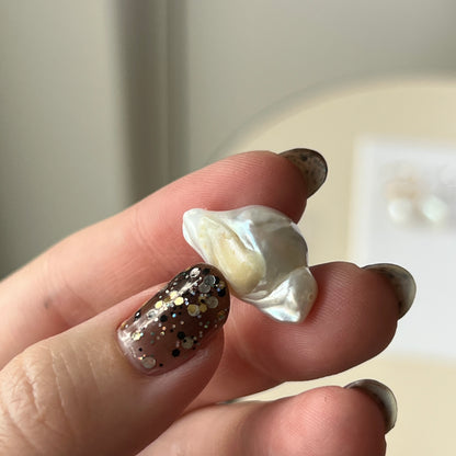 [ ✴︎14 ] oyster pearl mini ring
