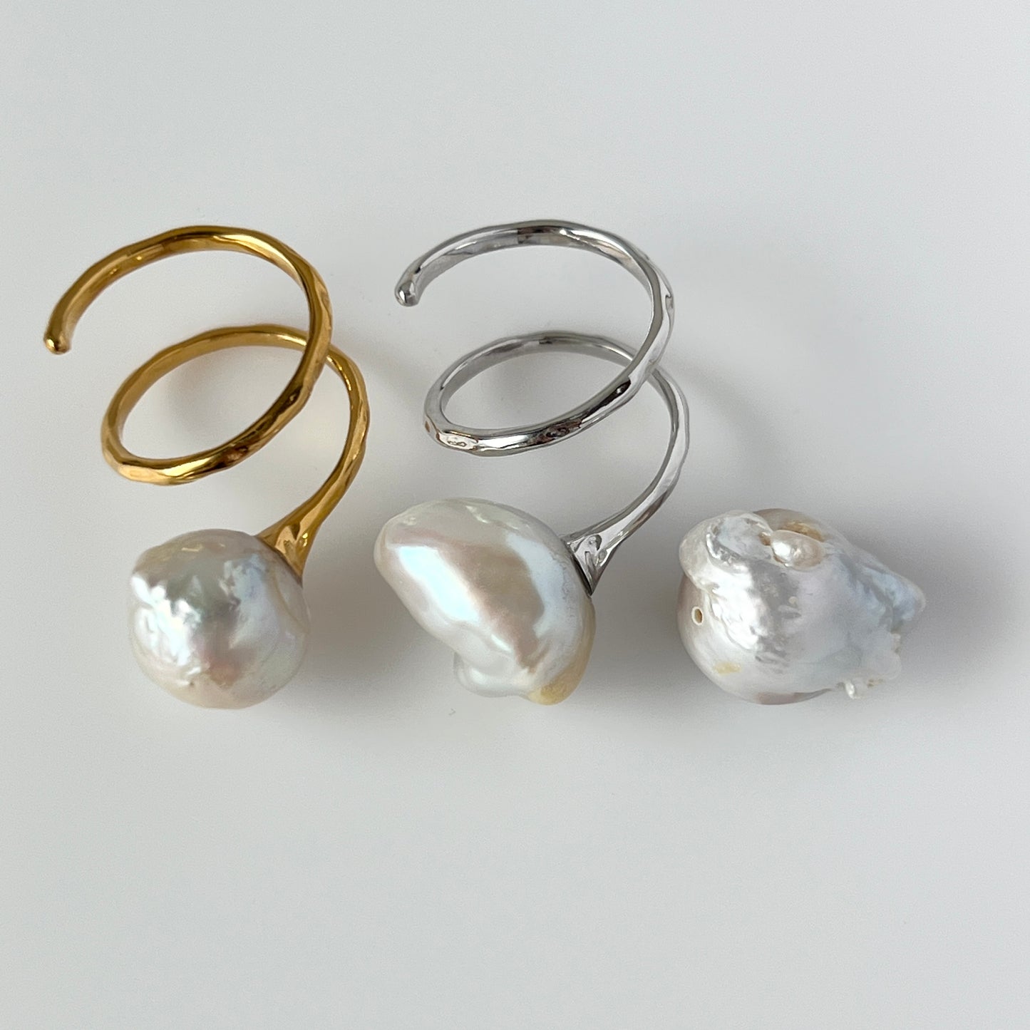 [ ✴︎17 ] oyster pearl mini ring