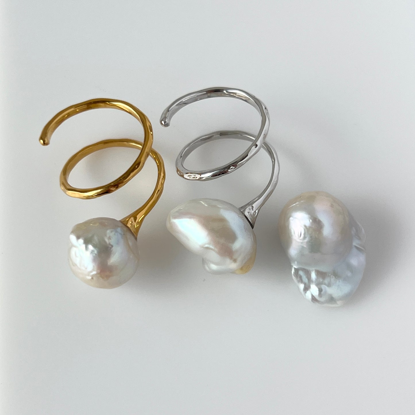 [ ✴︎18 ] oyster pearl mini ring