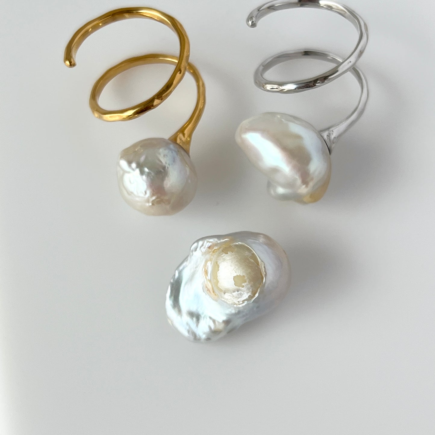 [ ✴︎18 ] oyster pearl mini ring