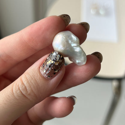 [ ✴︎18 ] oyster pearl mini ring