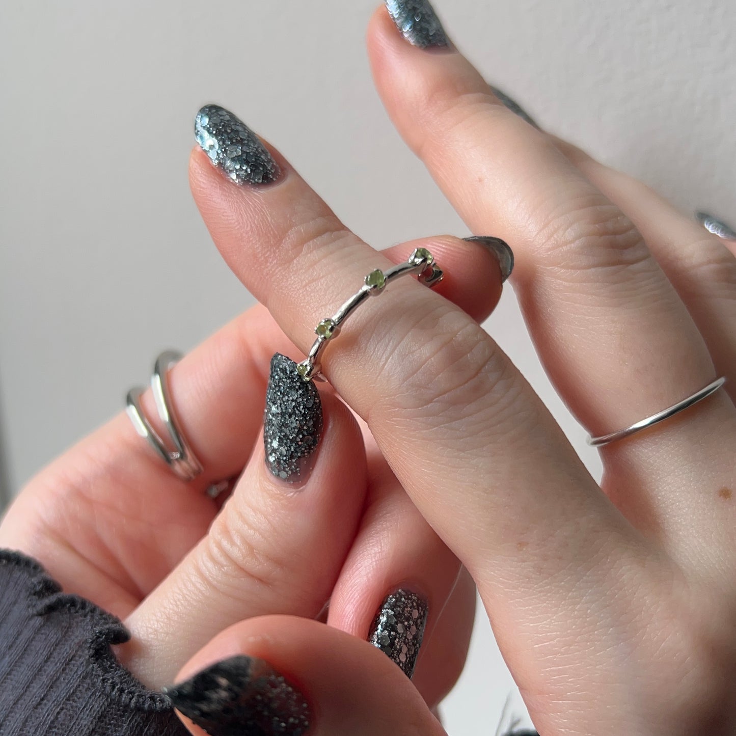 [ peridot ] um garland ring silver