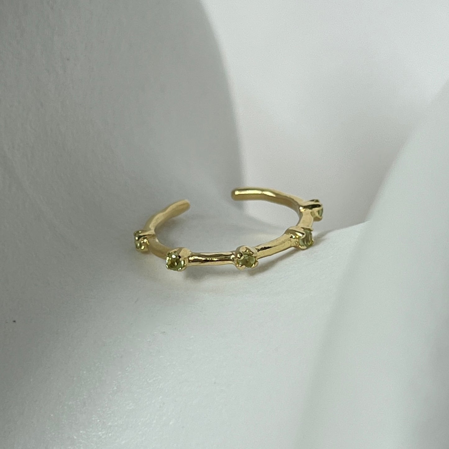 [ peridot ] um garland ring gold