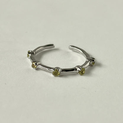 [ peridot ] um garland ring silver