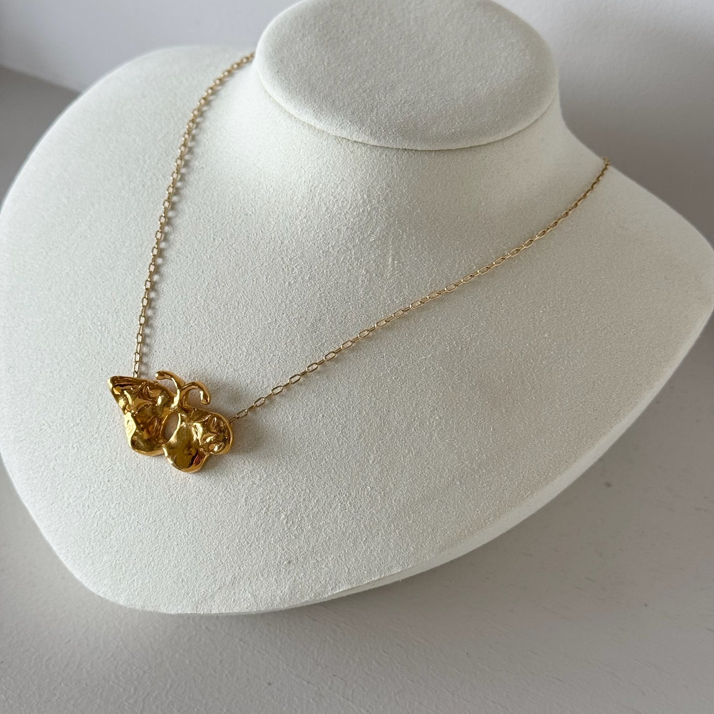 [ gold ] butterfly necklace
