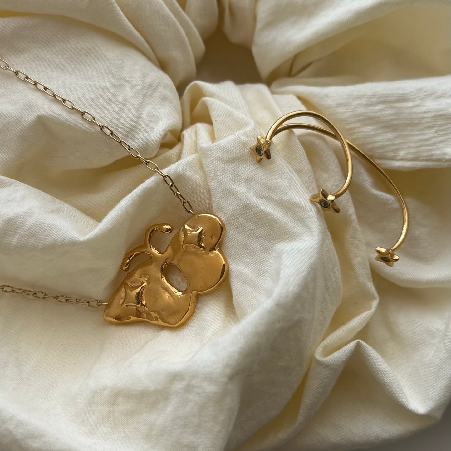 [ gold ] butterfly necklace