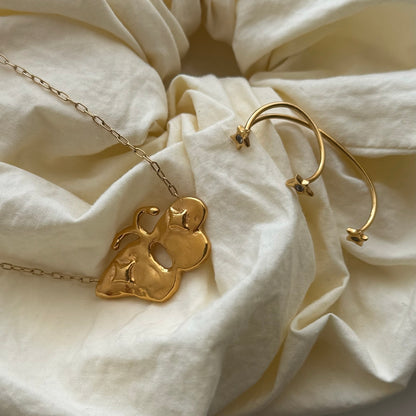 [ gold ] butterfly necklace