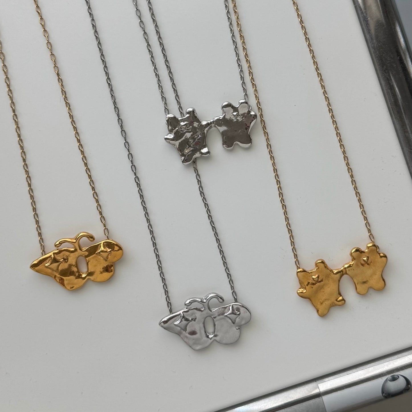 [ gold ] butterfly necklace