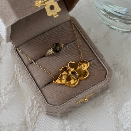 [ gold ] butterfly necklace