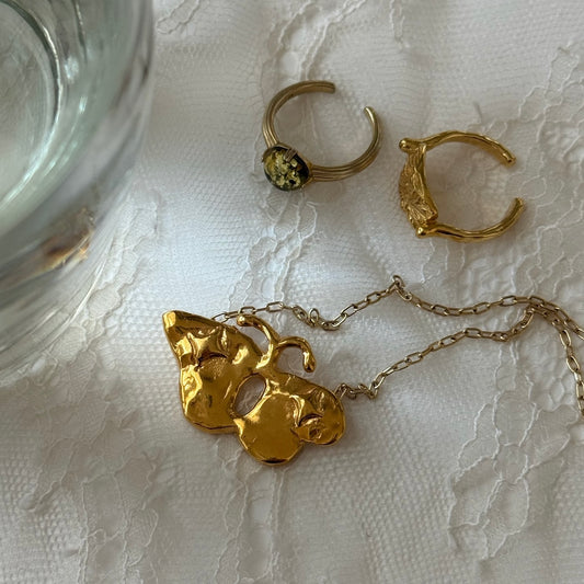 [ gold ] butterfly necklace