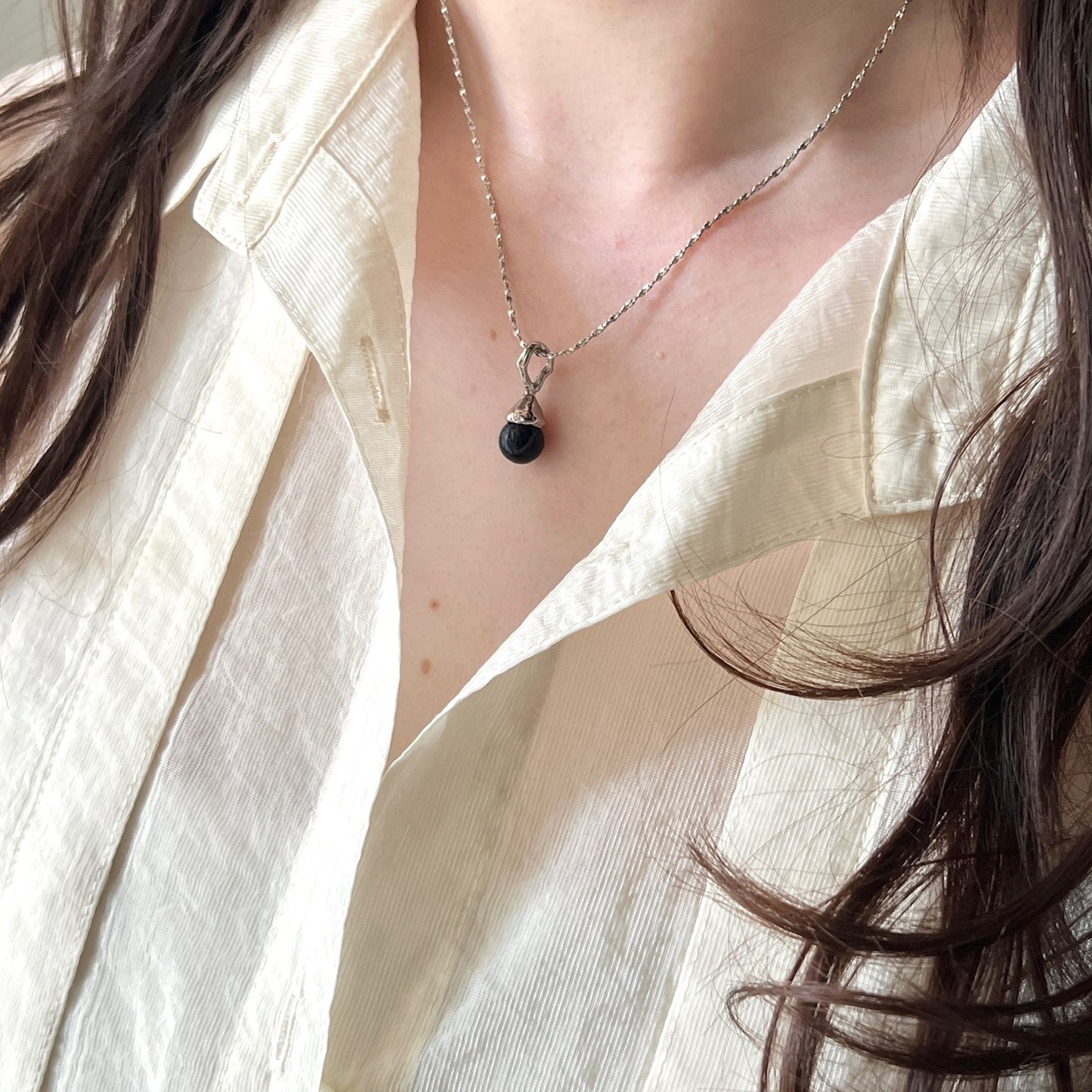 [ blue gold stone ] drip necklace silver