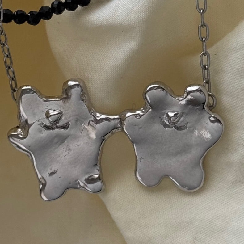 [ silver ] bears necklace