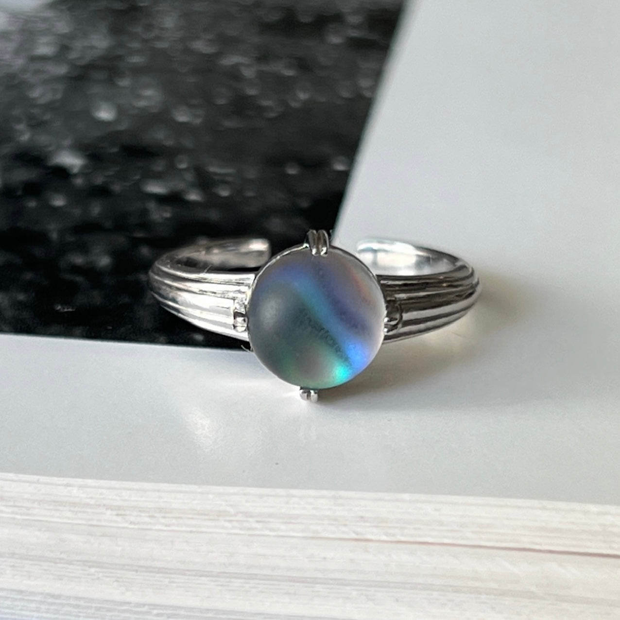 [ avalon shell ] croissant silver