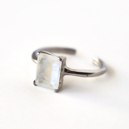 [ moon stone ] rectangle faceted cut silver