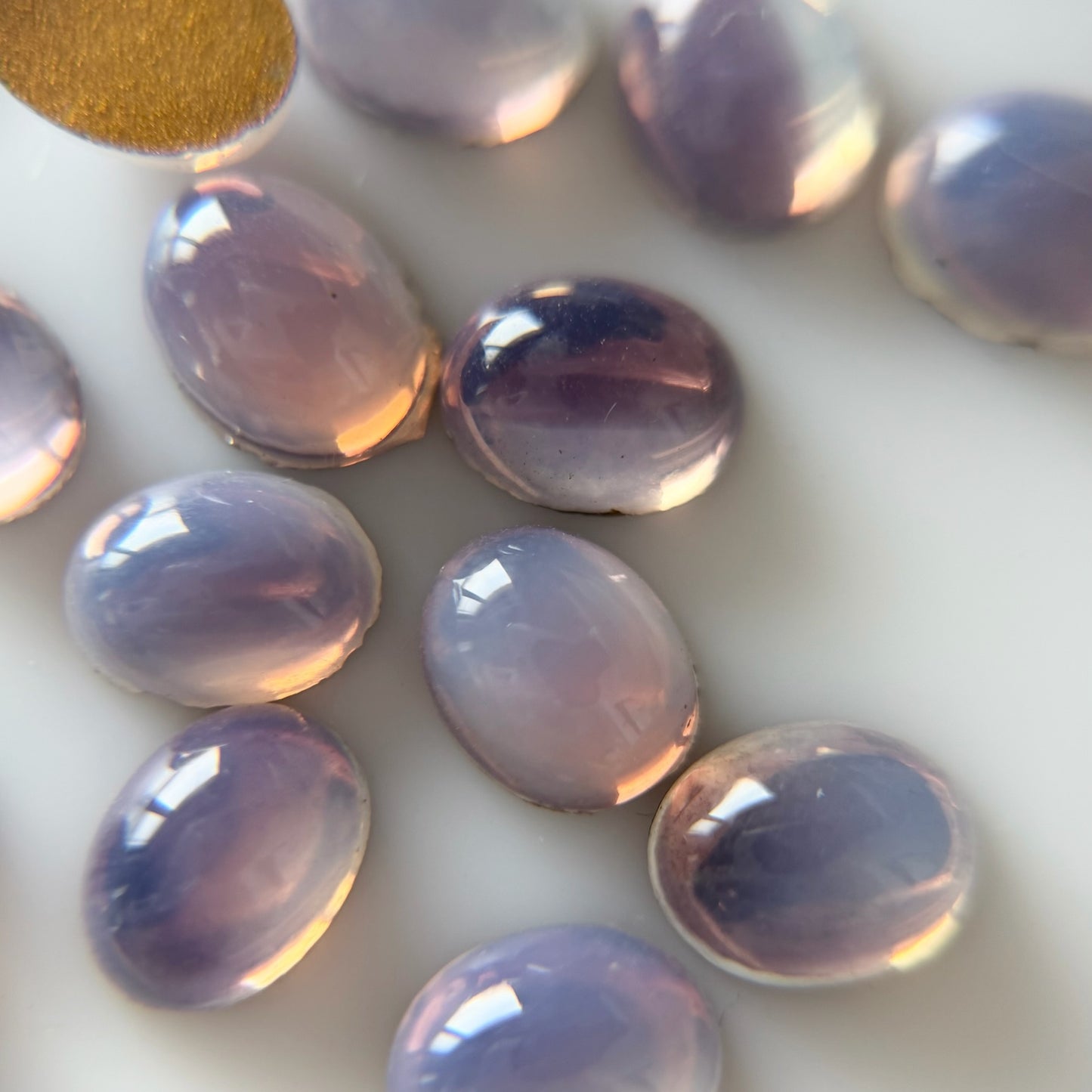 [ vintage purple glass ] trois gold