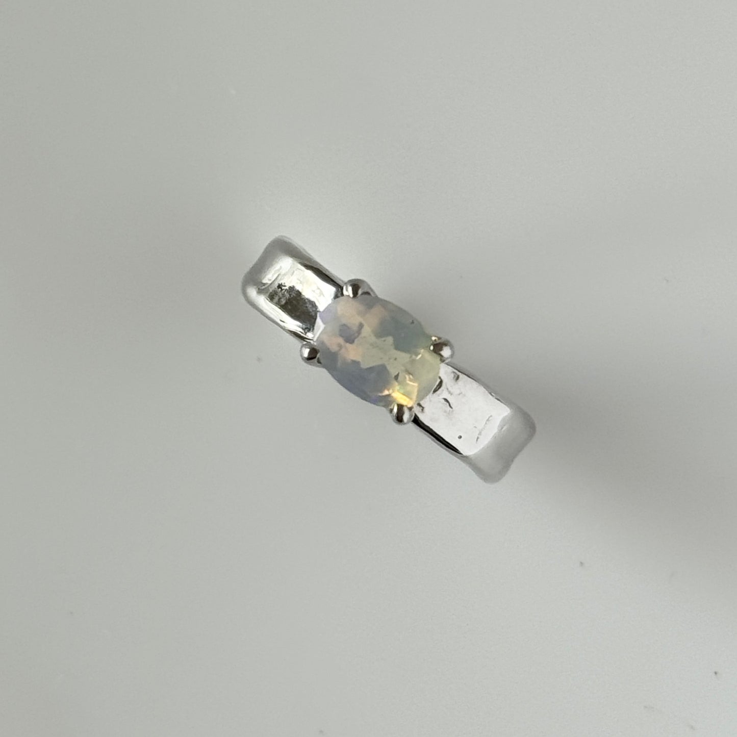[ opal ] um silver ring [ free size ]