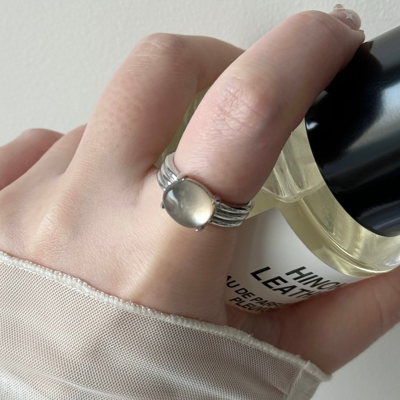 [ white shell x smoky quartz ] trois silver