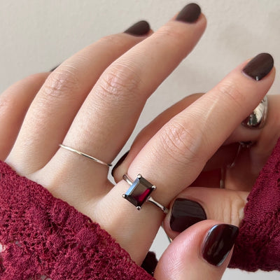 [ garnet ] rectangle faceted cut silver