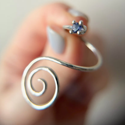 [ iolite ] swirl ring silver