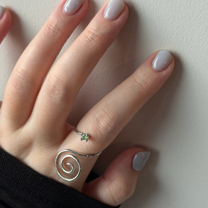 [ green apetite ] swirl ring silver