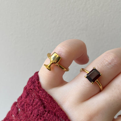 [ garnet ] rectangle faceted cut gold