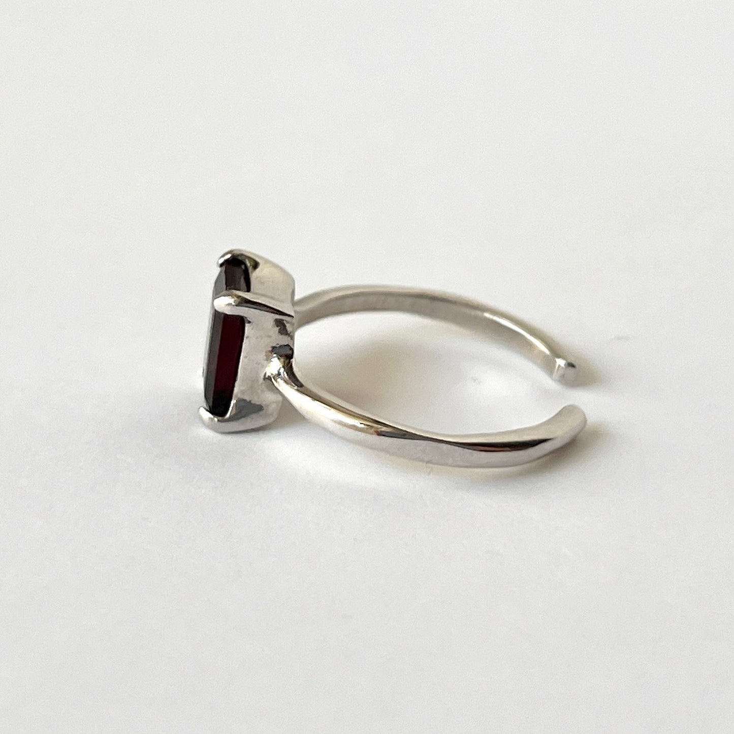 [ garnet ] rectangle faceted cut silver