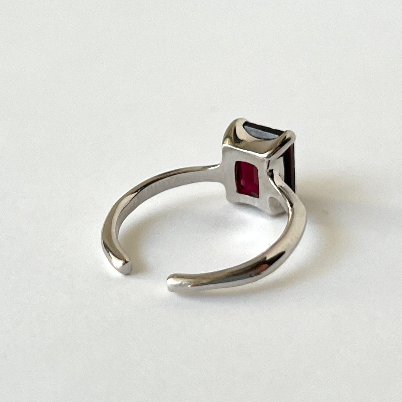 [ garnet ] rectangle faceted cut silver