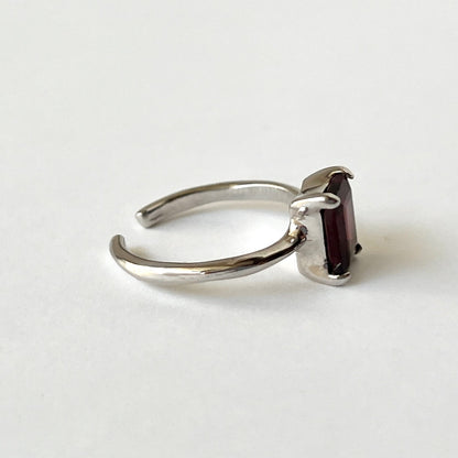 [ garnet ] rectangle faceted cut silver