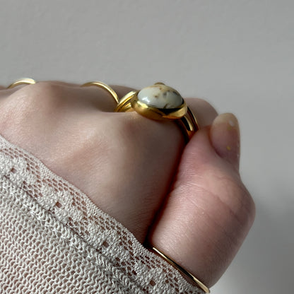 [ crazy lace agate ] cabochon motif ring gold