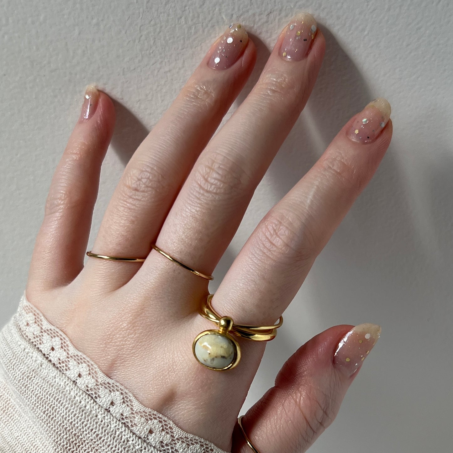 [ crazy lace agate ] cabochon motif ring gold