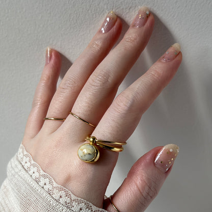 [ crazy lace agate ] cabochon motif ring gold