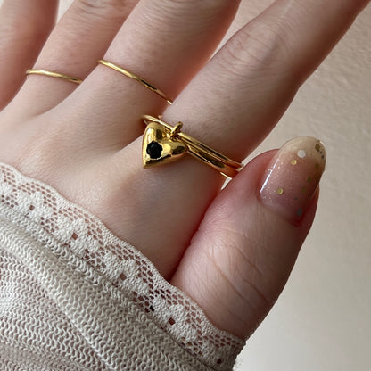 [ black spinel ] heart motif ring gold