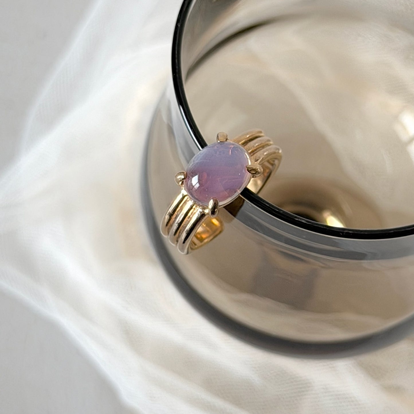 [ vintage purple glass ] trois gold