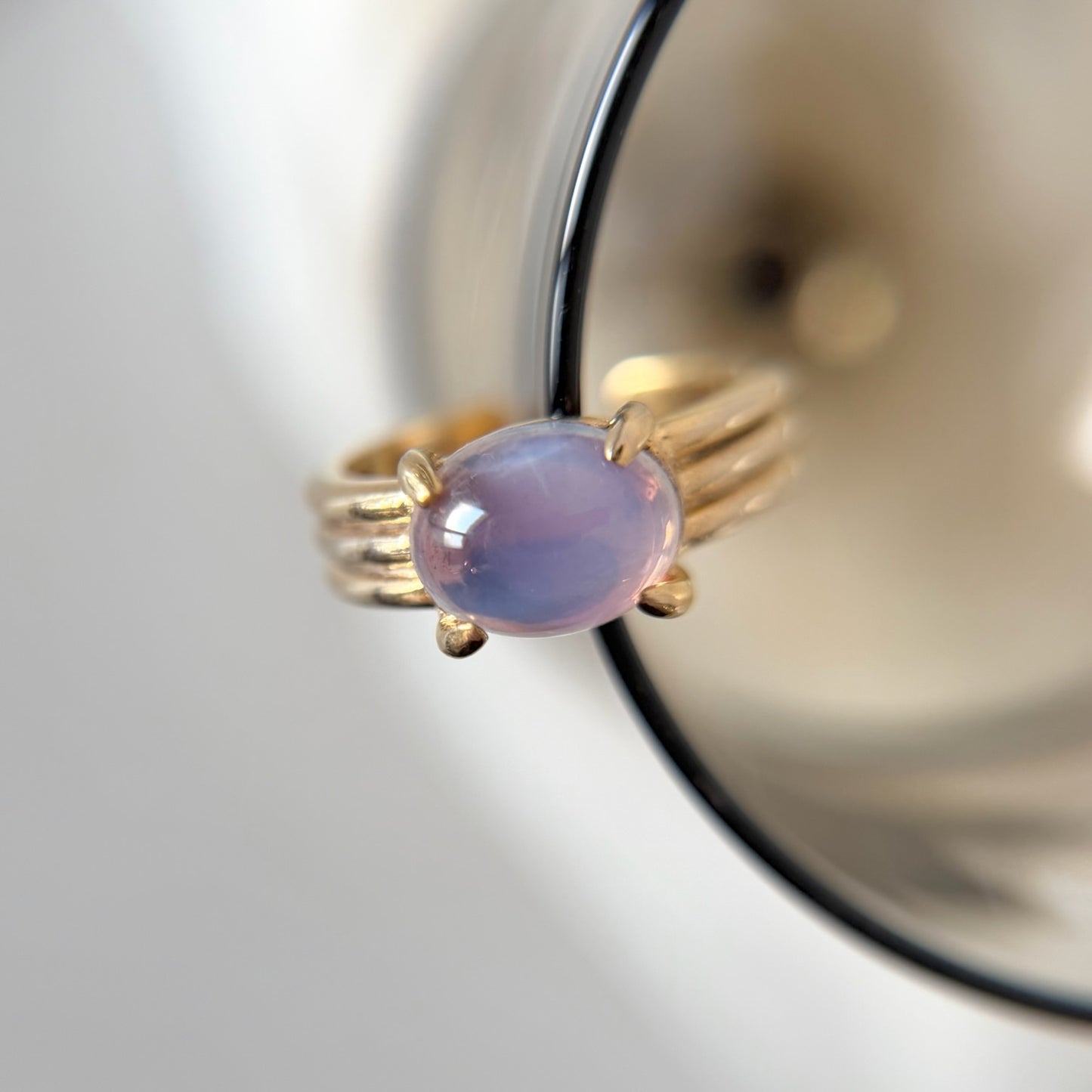 [ vintage purple glass ] trois gold