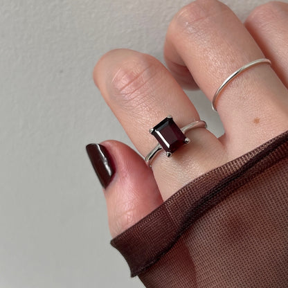 [ garnet ] rectangle faceted cut silver