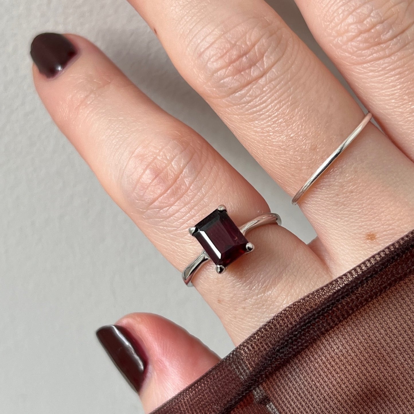 [ garnet ] rectangle faceted cut silver