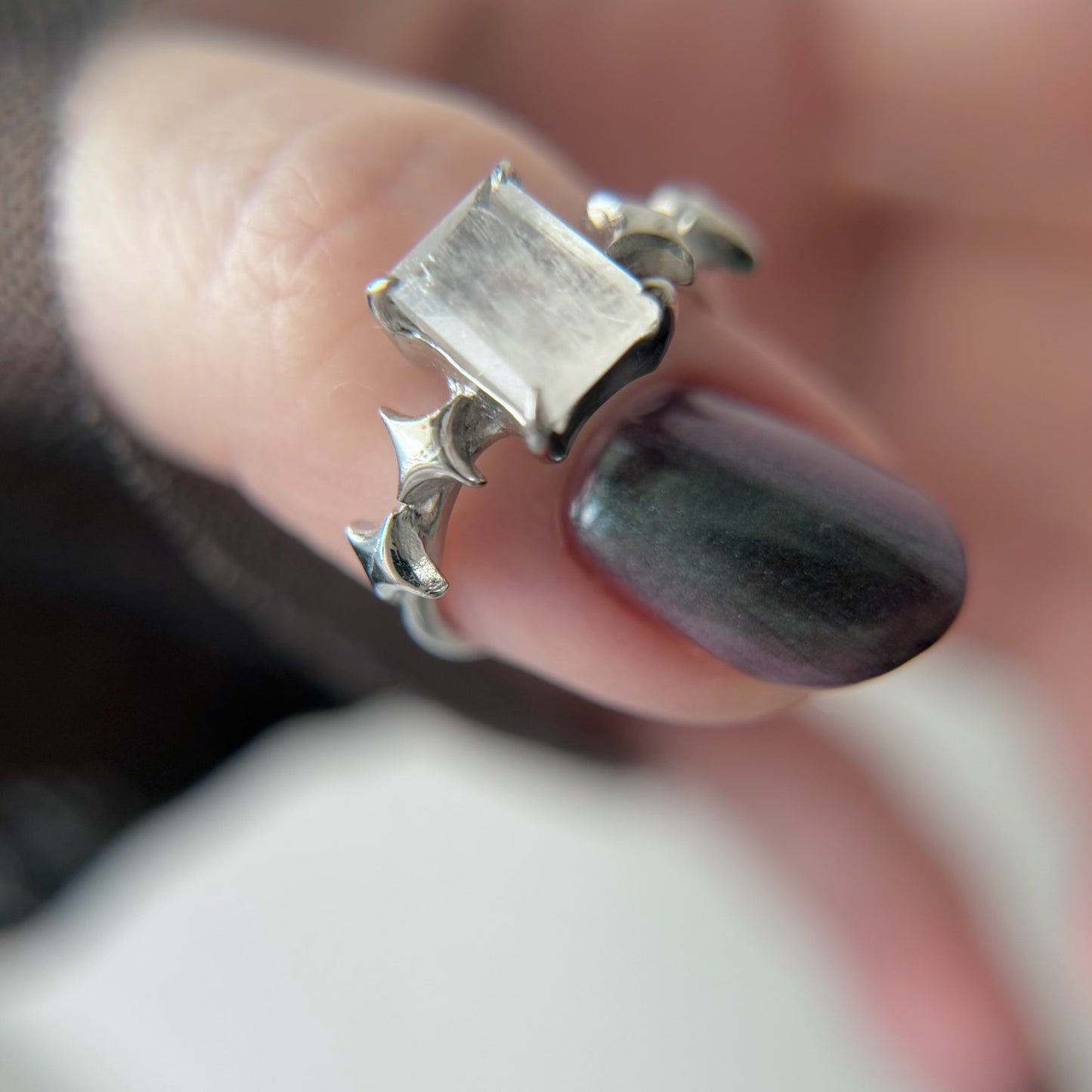 [ moon stone ] rectangle sparkle silver
