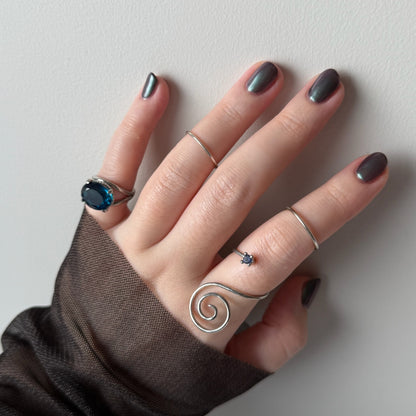 [ iolite ] swirl ring silver