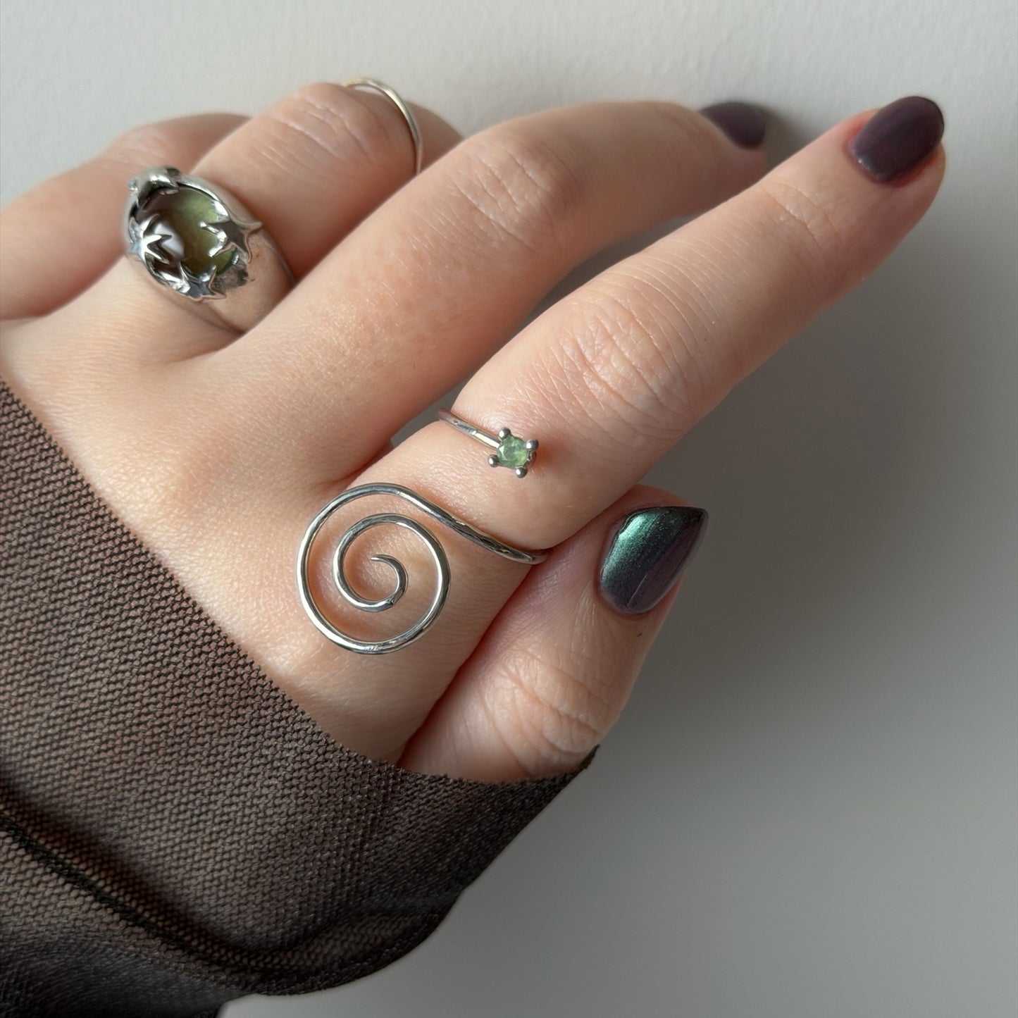 [ green apetite ] swirl ring silver