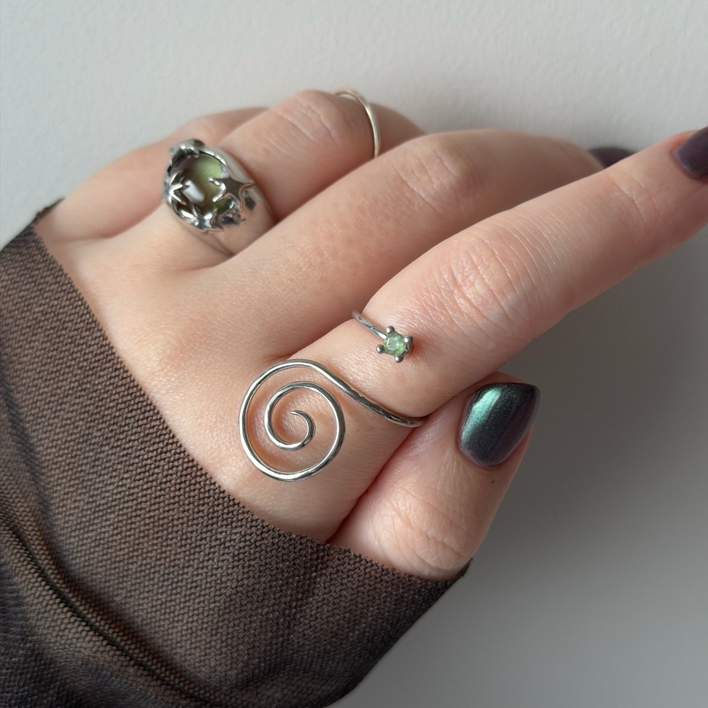 [ green apetite ] swirl ring silver
