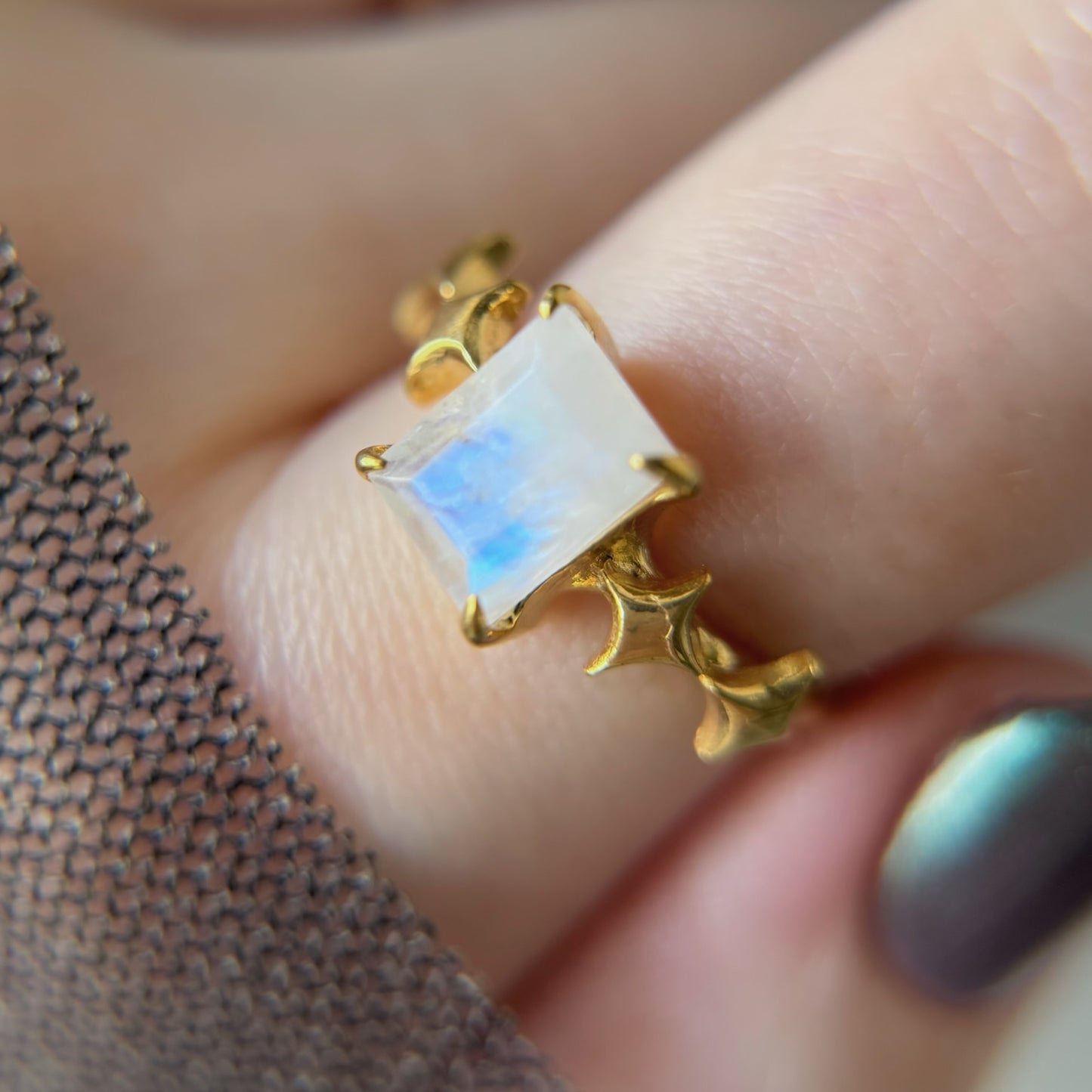 [ moon stone ] rectangle sparkle gold