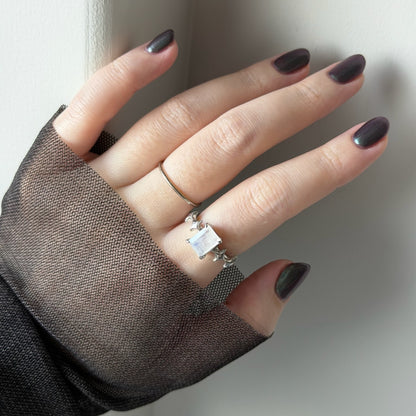 [ moon stone ] rectangle sparkle silver