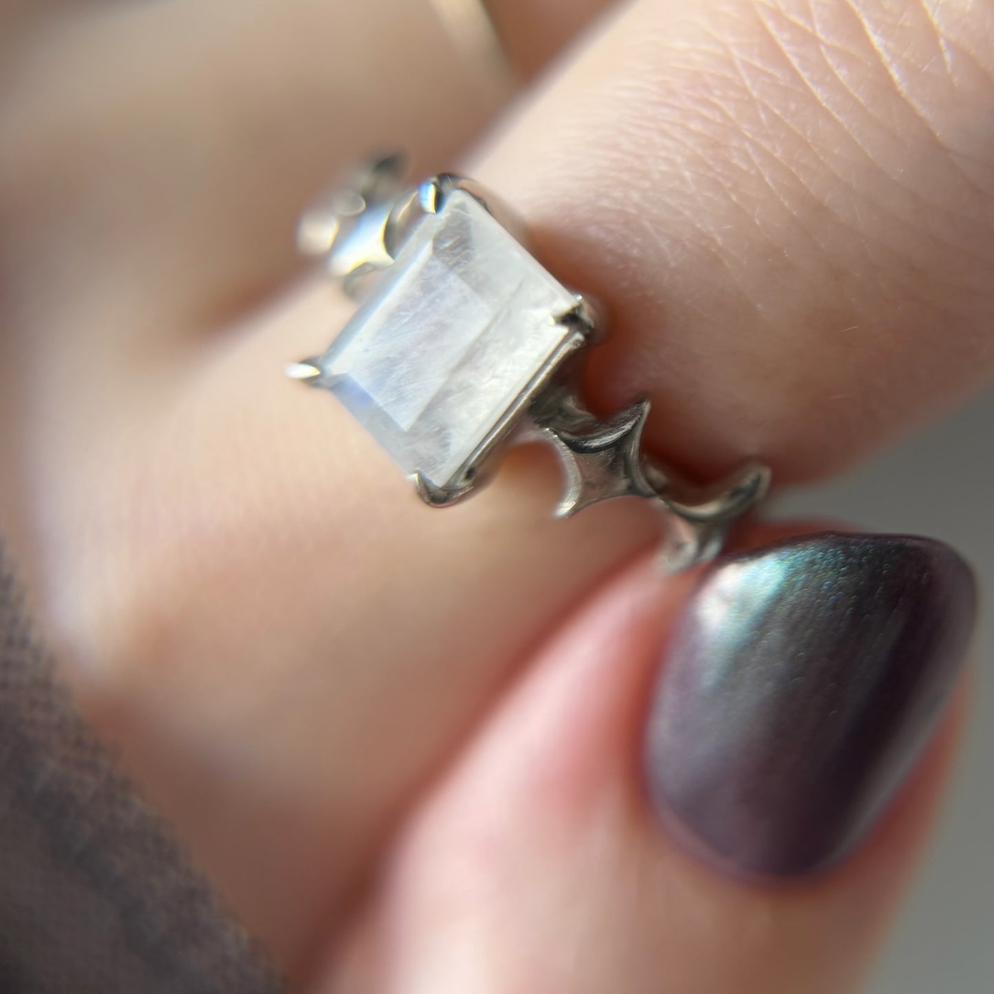 [ moon stone ] rectangle sparkle silver