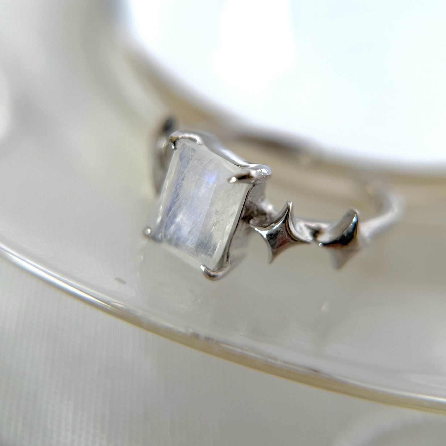 [ moon stone ] rectangle sparkle silver