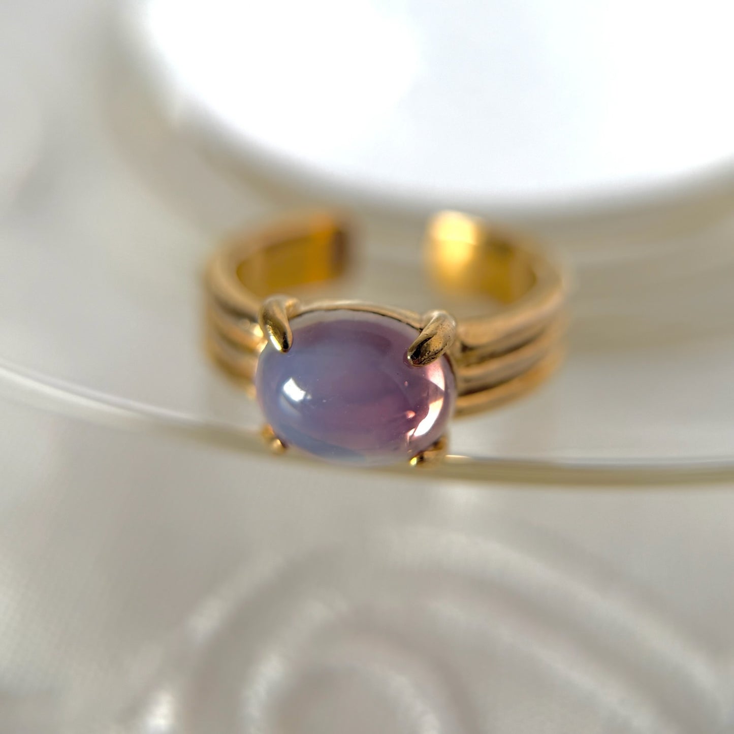 [ vintage purple glass ] trois gold