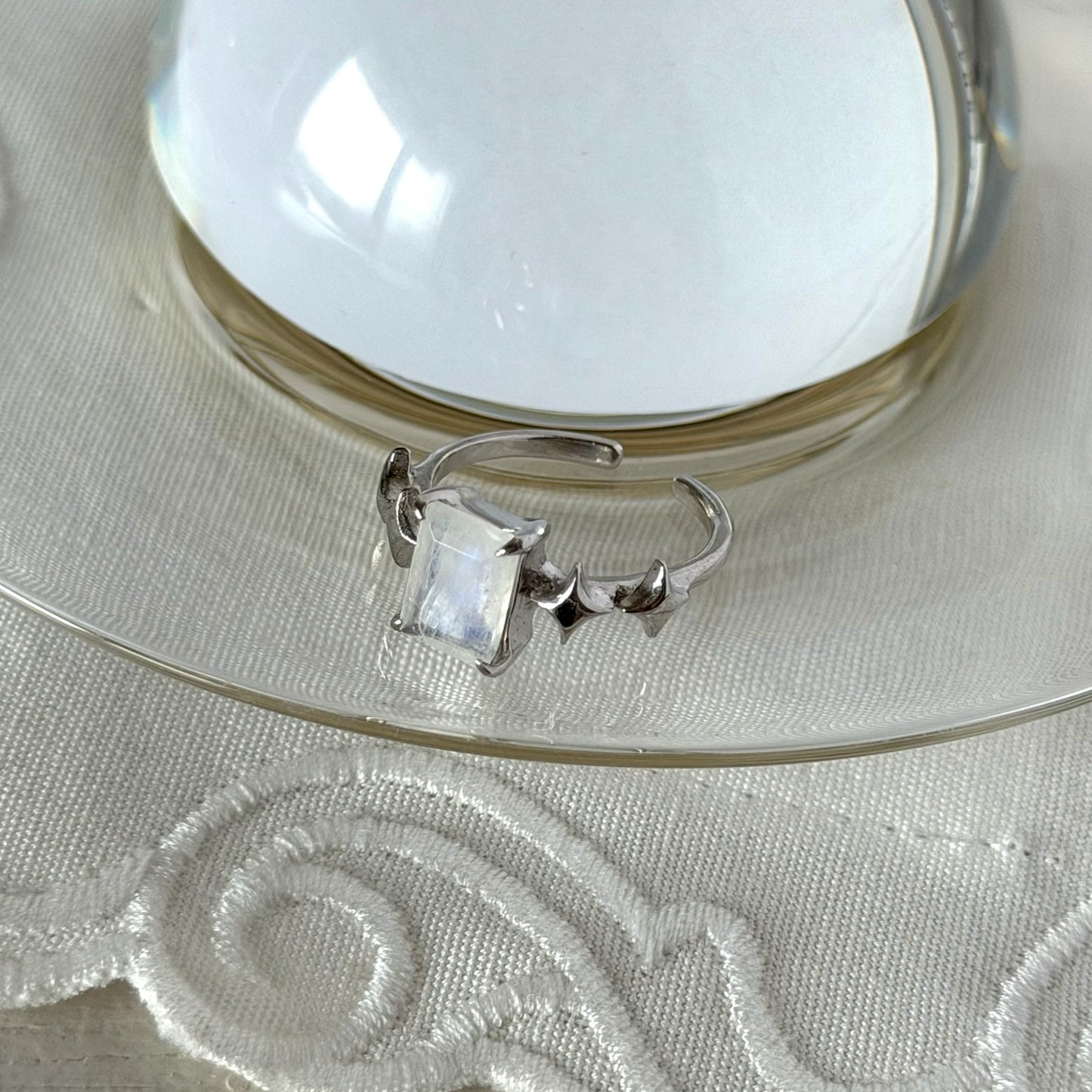 [ moon stone ] rectangle sparkle silver