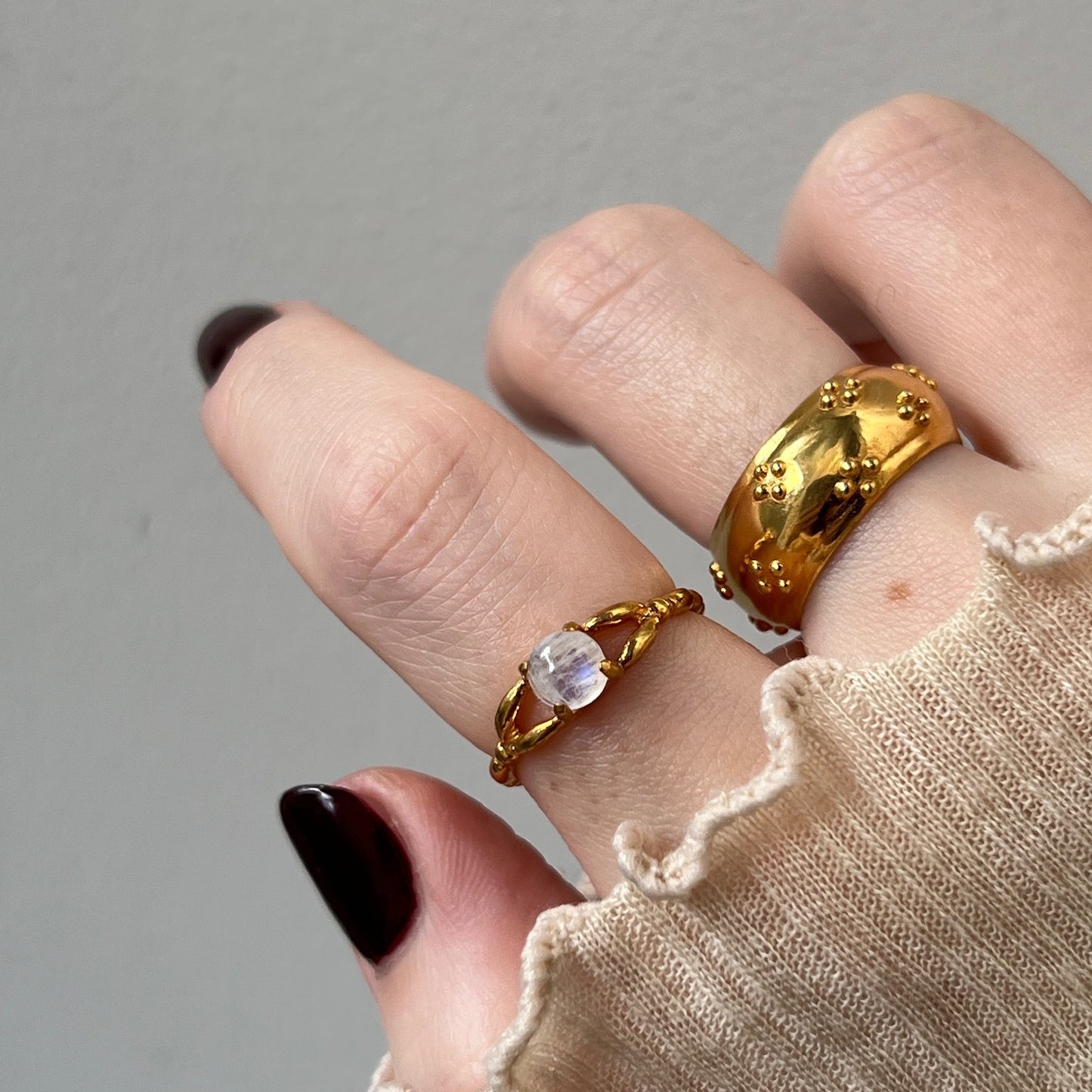 [ rainbow moon stone ] spring ring gold